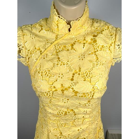 Pre-loved SAU LEE Lemon Yellow Rae Floral Sequin Lace Overlay Mini Dress Size 0 - Picture 4 of 8